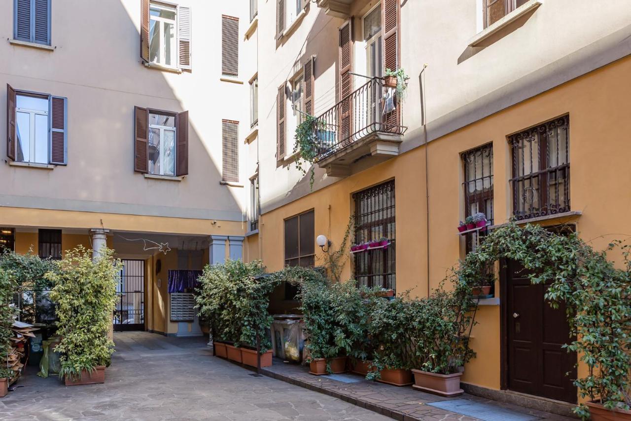 New Apartment In Downtown Close To Duomo Милано Екстериор снимка