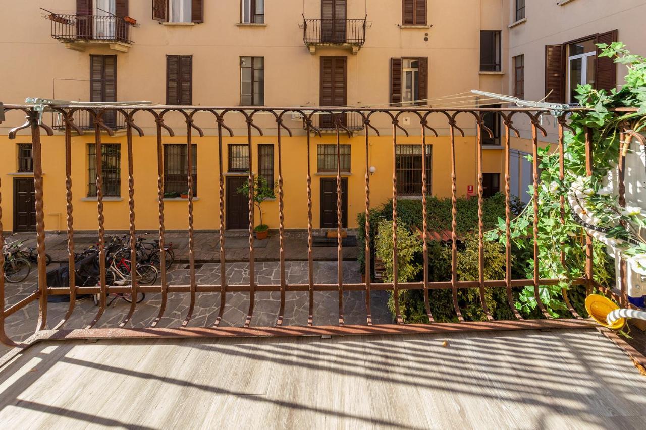 New Apartment In Downtown Close To Duomo Милано Екстериор снимка